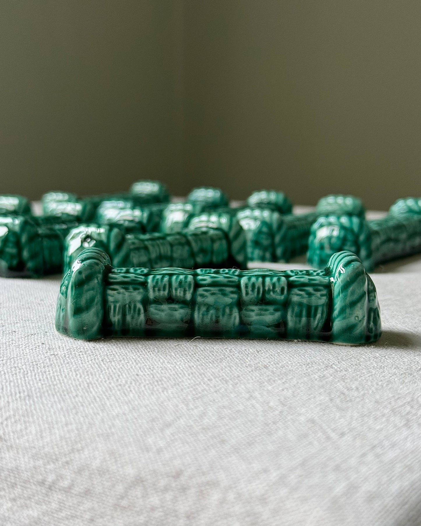 Set of 10 French Majolica Ceramic Green Glaze Woven Cutlery Rests, Digoin Sarreguemines