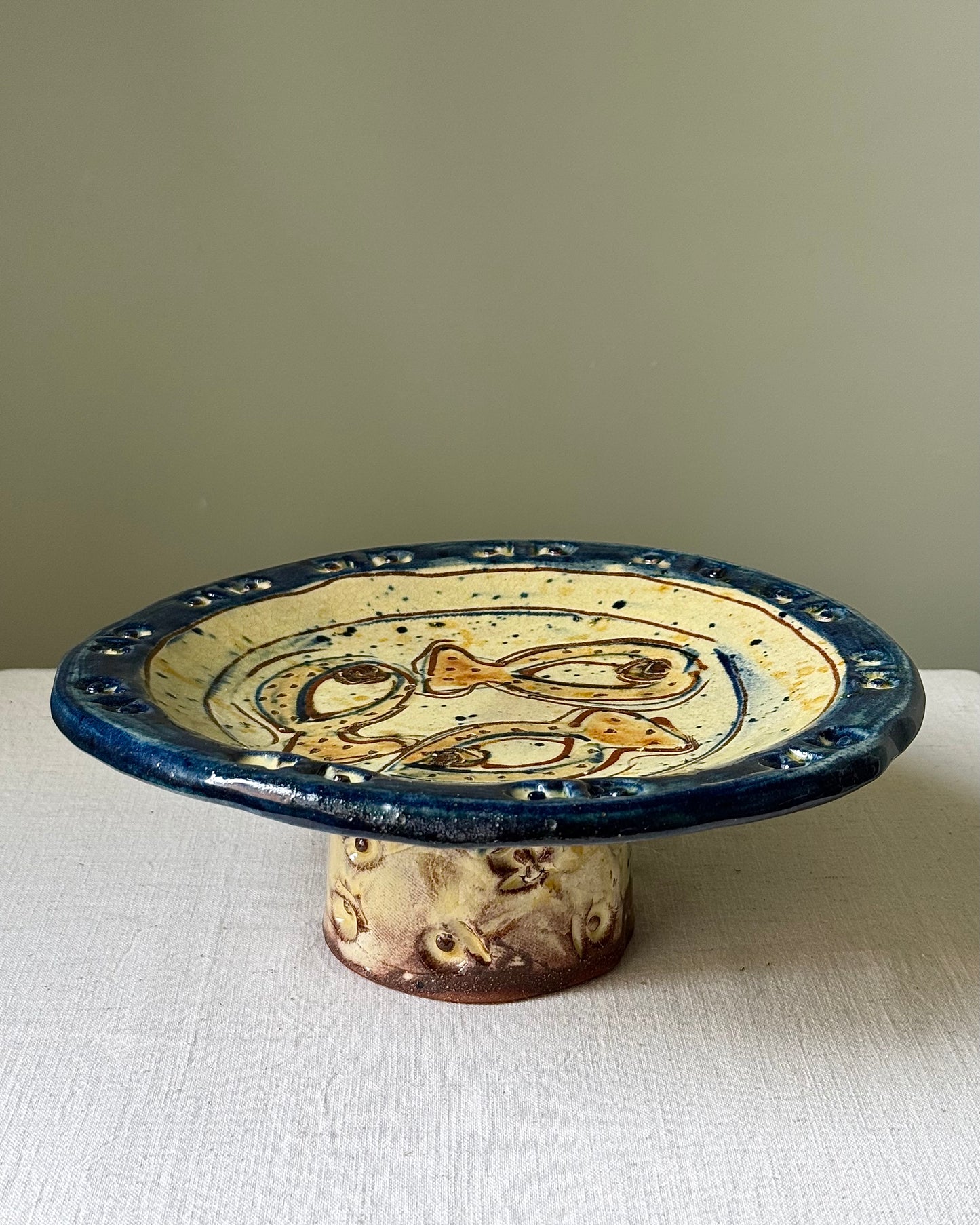 Southern Italian Mid-century Folk Pedestal Fish Motif Ceramic Plate