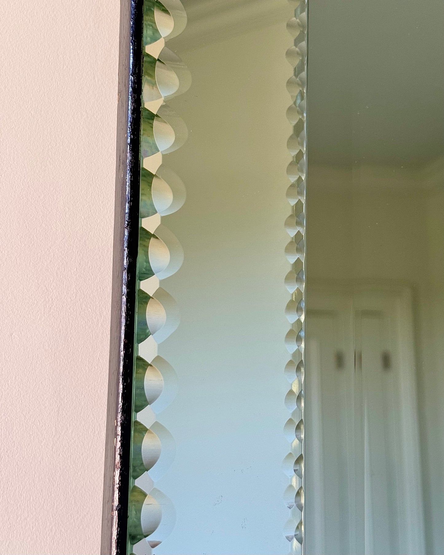 Venetian Rectangle Mirror with Bevelled Scalloped Detail