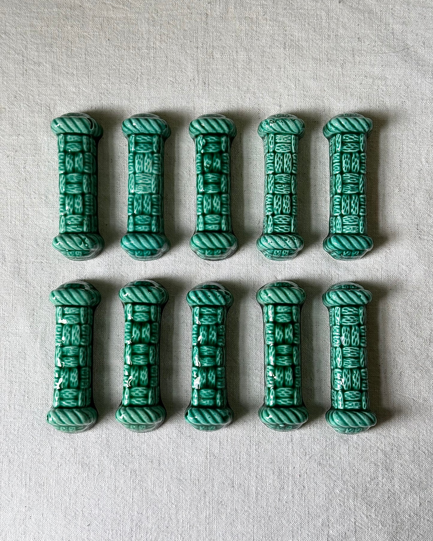 Set of 10 French Majolica Ceramic Green Glaze Woven Cutlery Rests, Digoin Sarreguemines