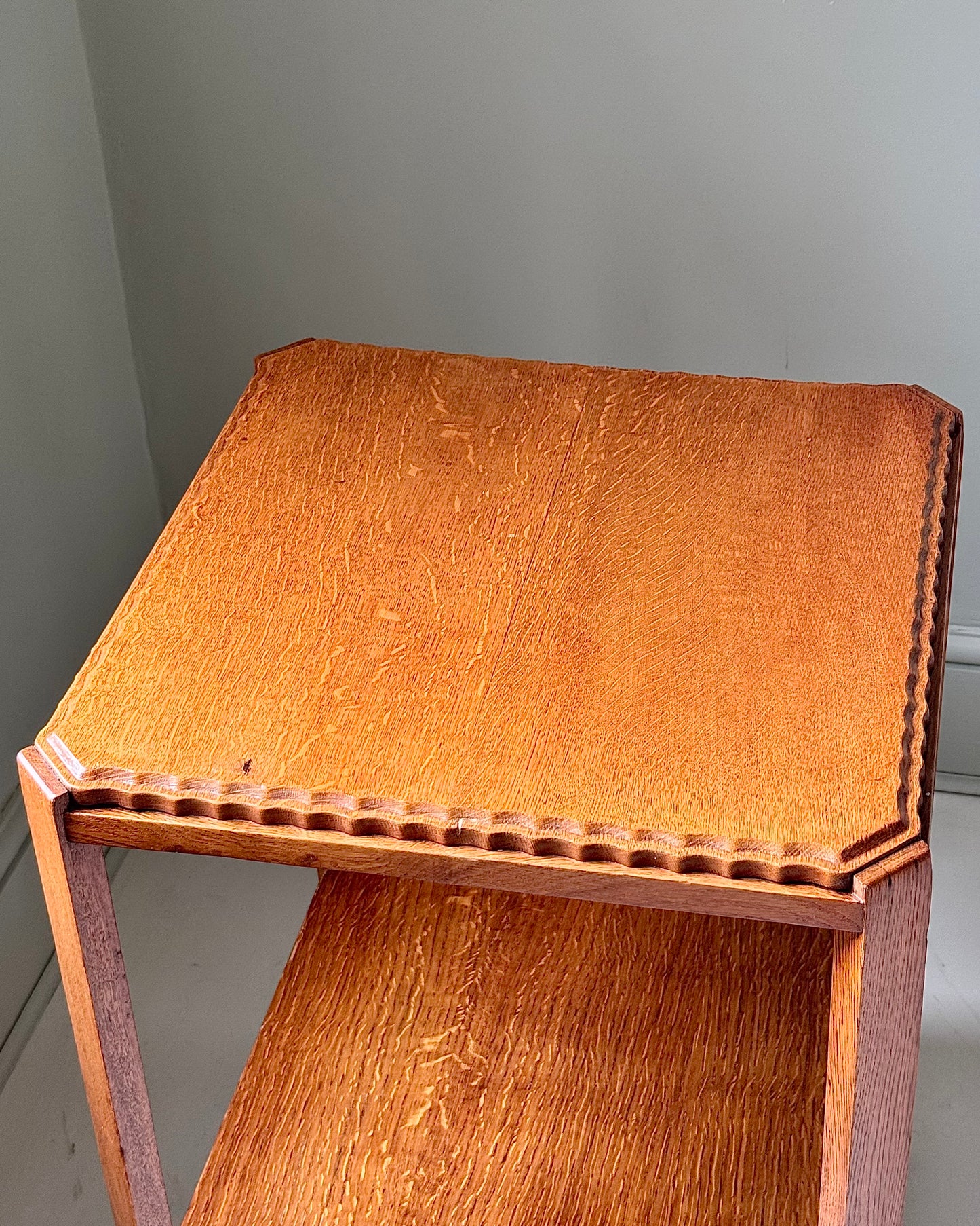 Art Deco Scalloped Oak Side Table in the Manner of Heals of London