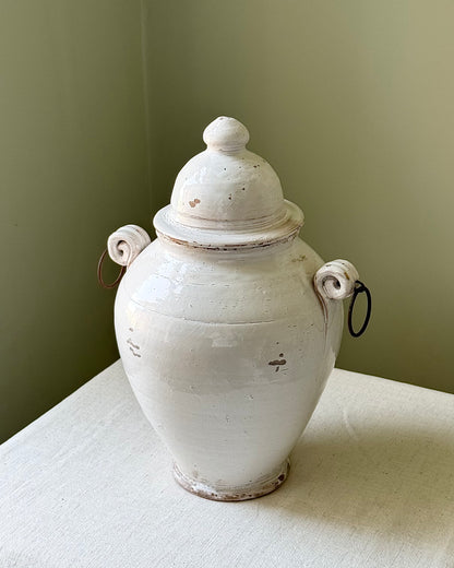 Large White-Glaze Puglian Jar