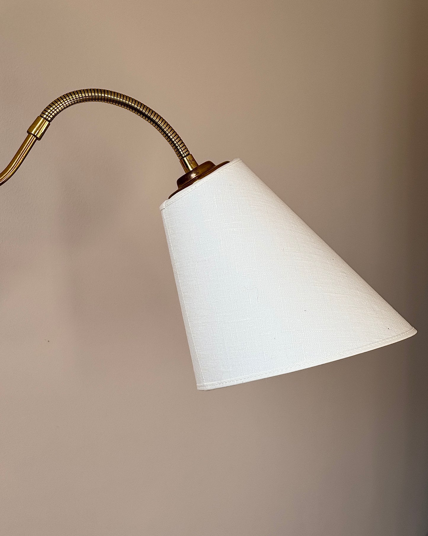 1970s Swedish Swan Neck Brass Wall Lamp by Hans-Agne Jakobsson