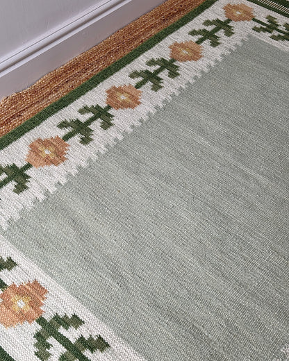 Green Swedish Wool Röllakan Flatweave Rug with Floral Border