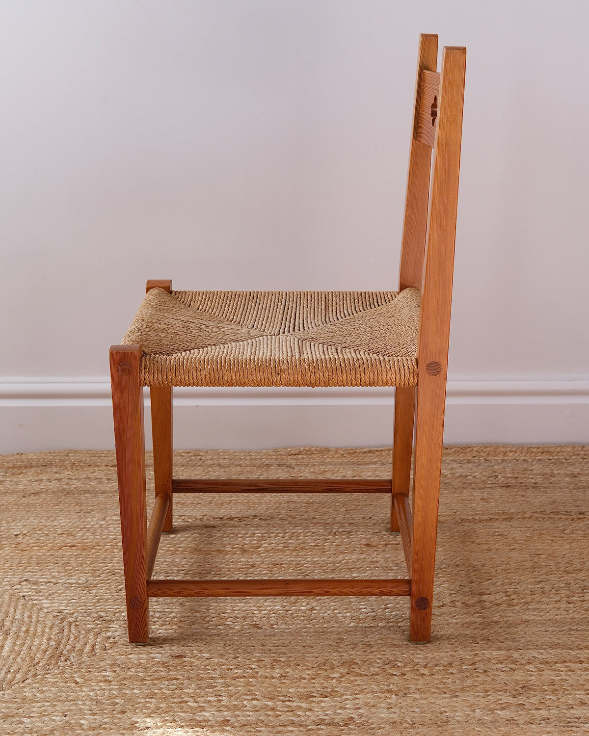 Set of 4 Swedish Pine Quatrefoil Dining Chairs, circa. 1970s