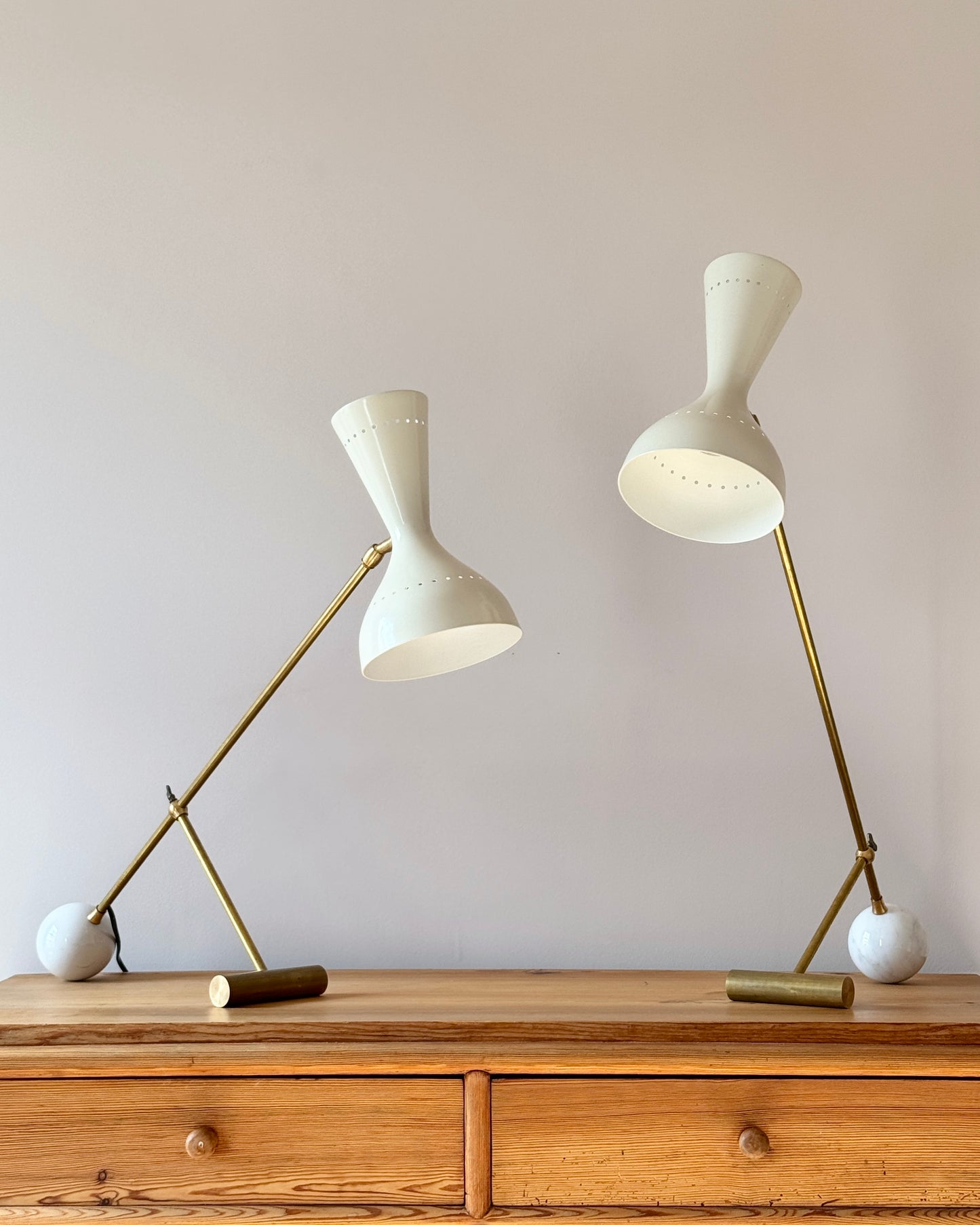 Mid-century Italian White Brass Diabolo Lamp