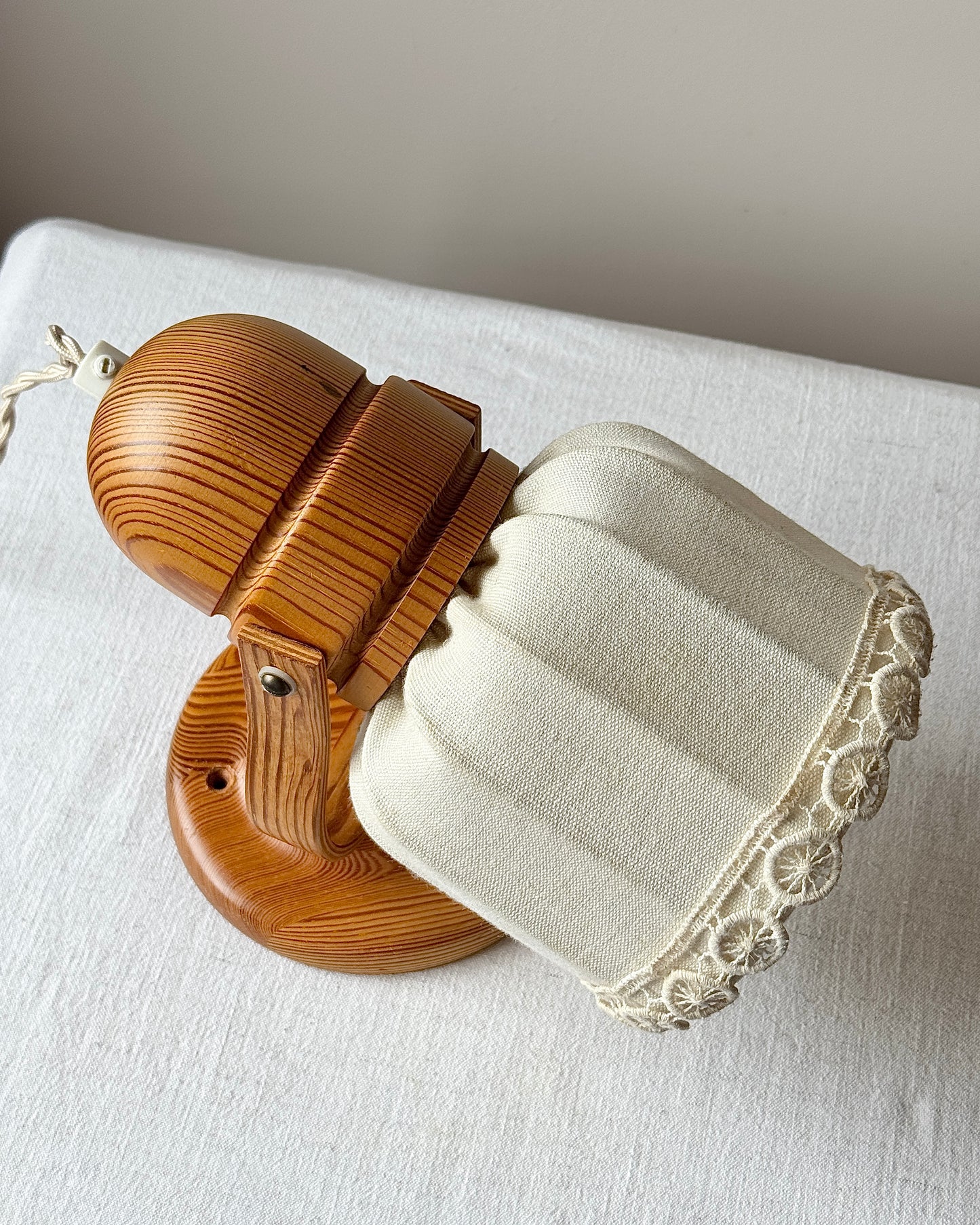 Swedish Pine Wall Lamp by Markslöjd