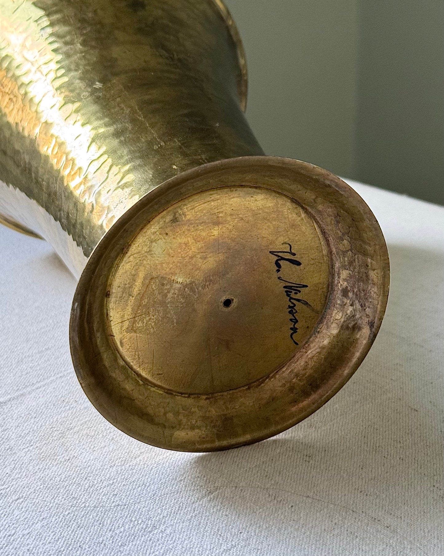 Swedish Art Deco Hammered Brass Vase by Karl Nilsson for Vessigebro
