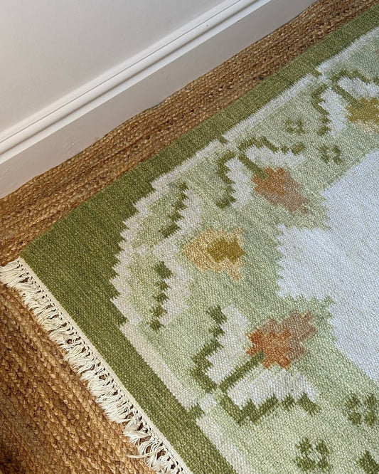 Swedish Tulip Wool Handwoven Rollakan Rug - Club Sourced